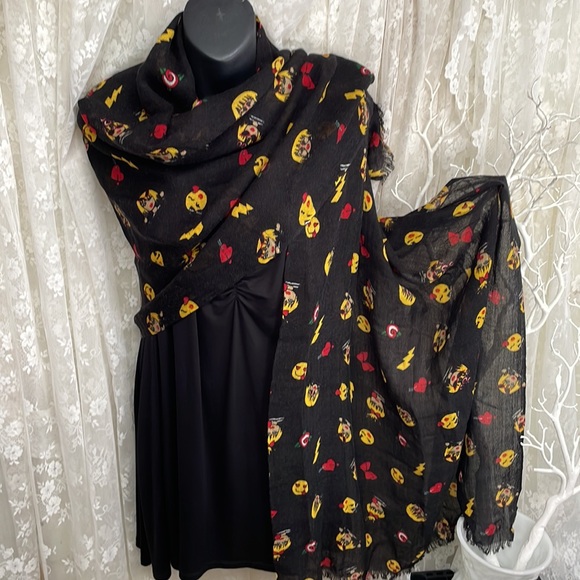 Betsy Johnson Black  & Yellow Fun Soft Linen Emoji Scarf with Bows, Smiles &Love - Picture 4 of 7